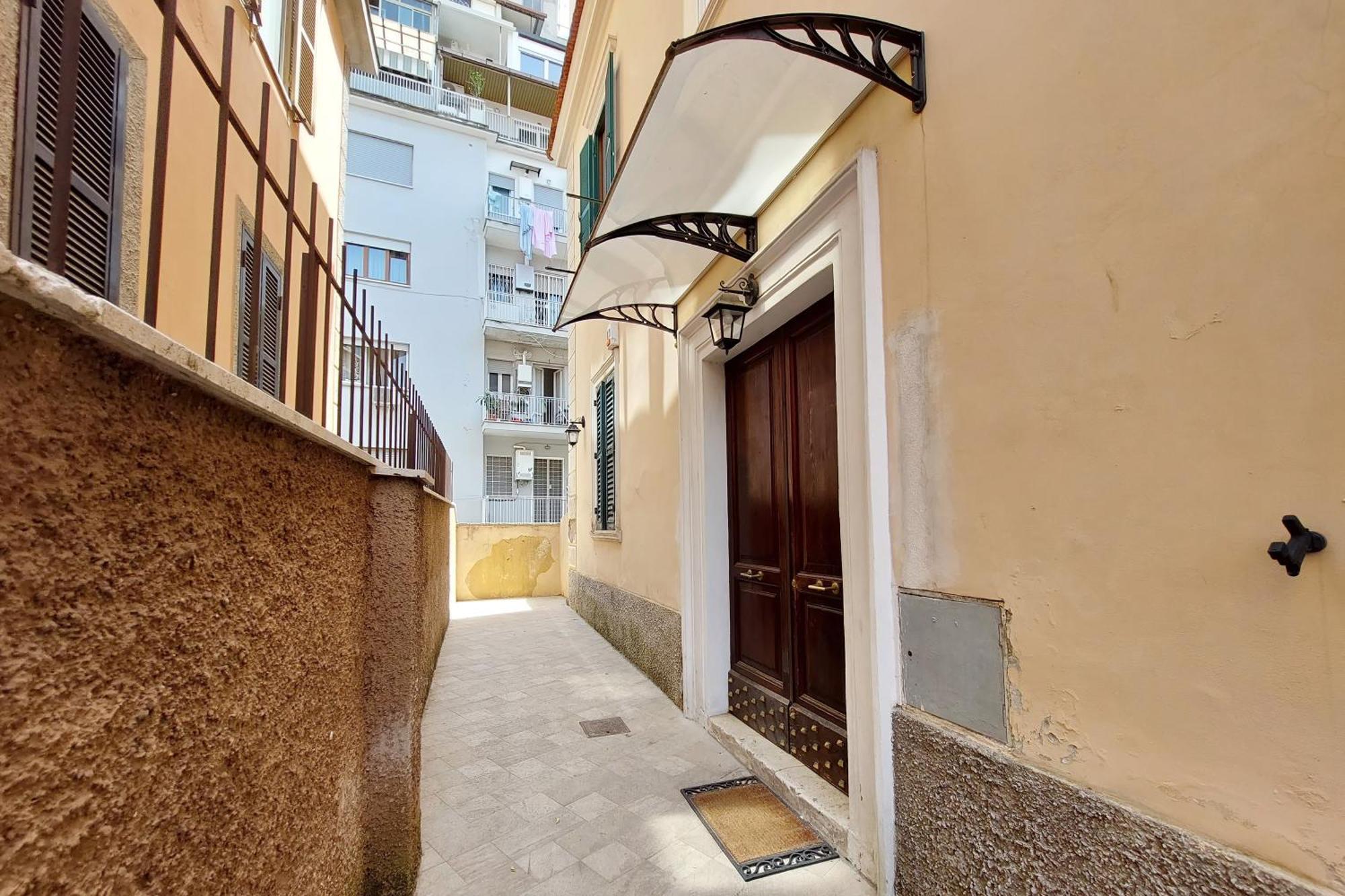 Alba Home Re Di Roma Bagian luar foto